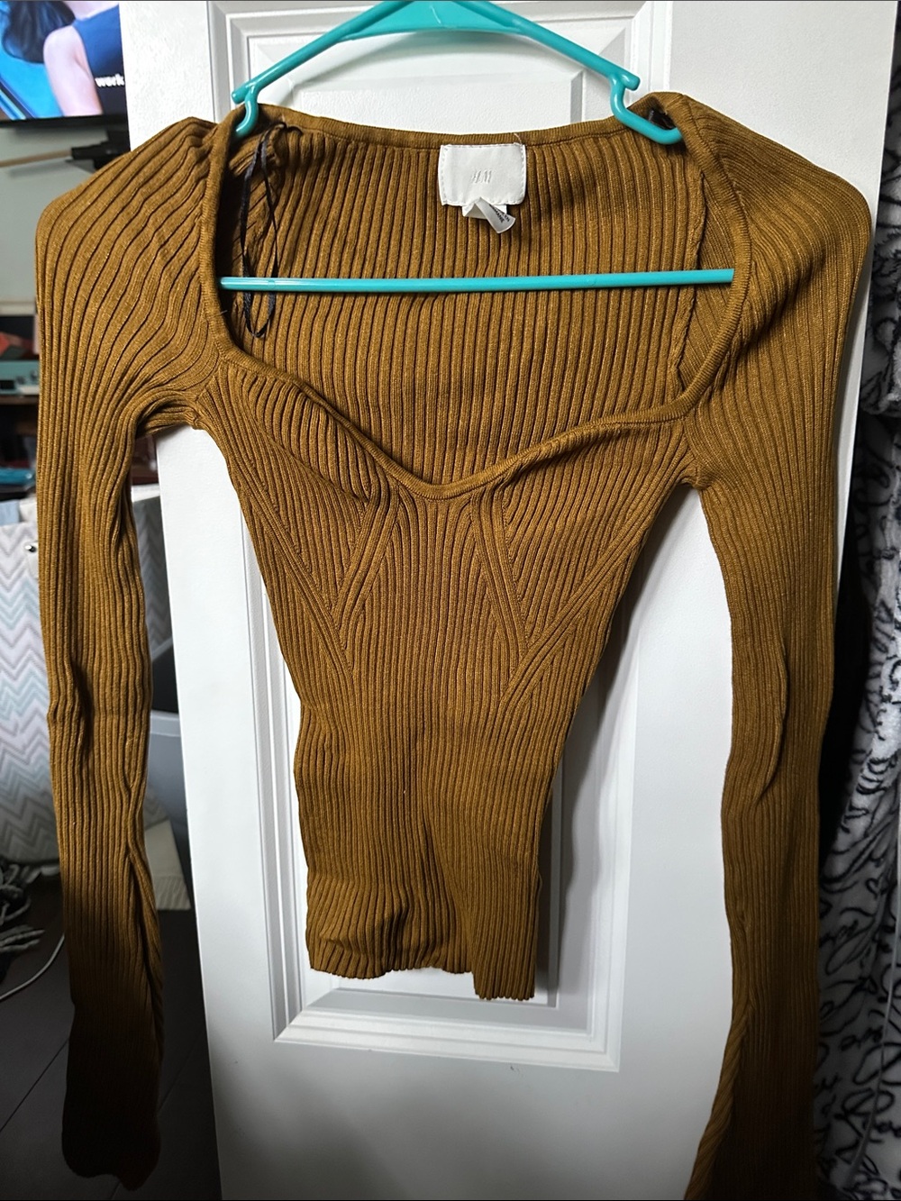 H&M long sleeve top